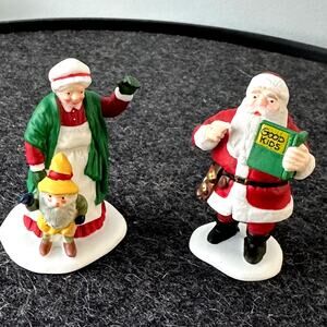 Department 56 Heritage Village Accessory-"Santa & Mrs. Claus" # 86090